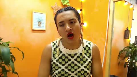 Snapshot of aslyhernandez chatting on January 22, 2025, 5:59 pm ASLY online show from January 22, 2025, 5:59 pm