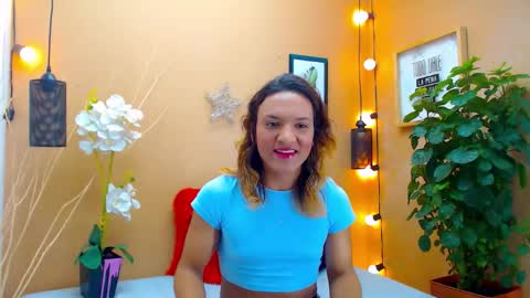 Snapshot of aslyhernandez chatting on September 30, 2025, 11:59 am ASLY online show from September 30, 2025, 11:59 am