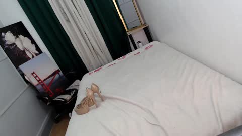 Snapshot of asmodeus_daughter chatting on December 21, 2024, 7:35 am Margaux Miller online show from December 21, 2024, 7:35 am