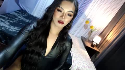 Snapshot of asmodeus_daughter chatting on March 6, 2025, 8:16 pm Margaux Miller online show from March 6, 2025, 8:16 pm