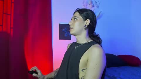 asmodeuszz online show from December 8, 2024, 8:04 pm