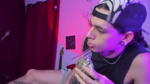 asmodeuszz online show from December 13, 2024, 2:10 am