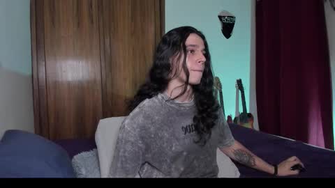 asmodeuszz online show from October 16, 2025, 4:02 am