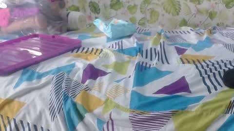 Laura online show from December 5, 2024, 4:09 am