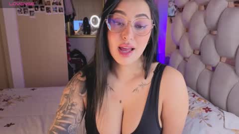 Ashley online show from November 7, 2025, 4:23 am