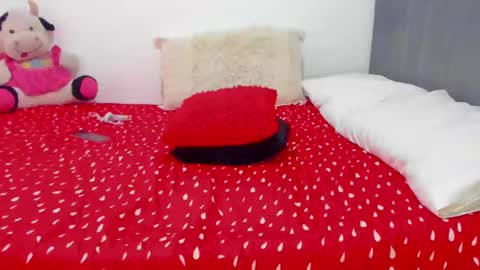 instagramsoofiaa giraldo online show from December 14, 2024, 11:01 pm