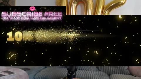 Snapshot of assleighabbott chatting on February 7, 2025, 10:41 pm ASSleigh Abbott online show from February 7, 2025, 10:41 pm