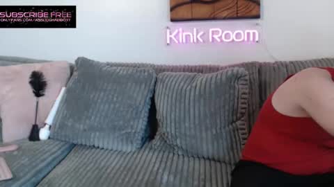 Snapshot of assleighabbott chatting on February 14, 2025, 6:40 pm ASSleigh Abbott online show from February 14, 2025, 6:40 pm