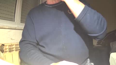 Snapshot of astelover chatting on December 31, 2024, 9:28 pm astelover online show from December 31, 2024, 9:28 pm