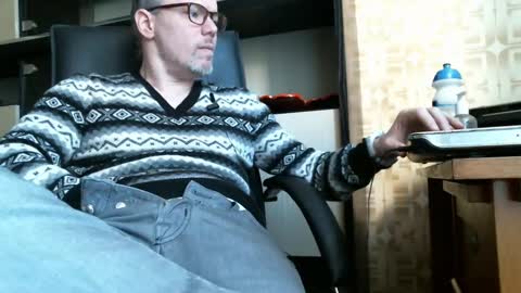 asterion51 online show from March 4, 2025, 3:37 pm