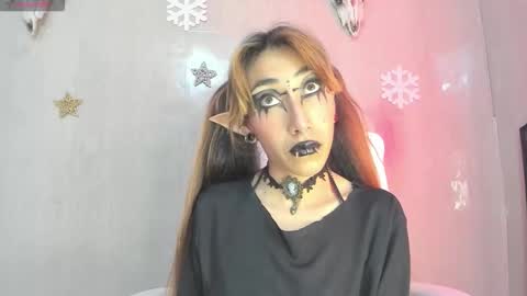 Asterothxznikki online show from March 25, 2026, 2:17 am