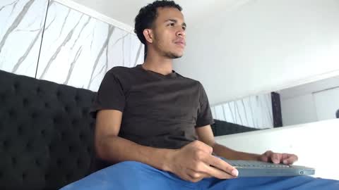 Aston  online show from October 1, 2025, 3:23 am