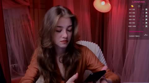 Snapshot of astramist chatting on November 18, 2025, 5:45 am astramist online show from November 18, 2025, 5:45 am