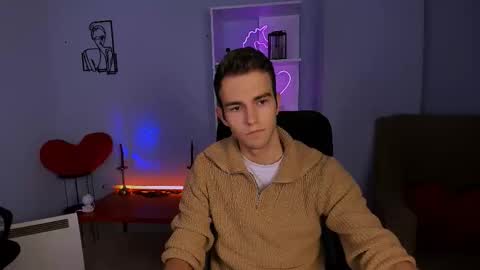 astren online show from November 25, 2025, 6:57 am