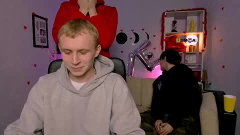 Snapshot of astren_villo chatting on February 15, 2026, 8:05 pm astren online show from February 15, 2026, 8:05 pm