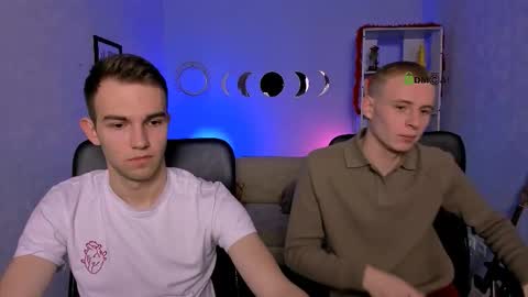 Snapshot of astren_villo chatting on March 3, 2026, 6:52 am astren online show from March 3, 2026, 6:52 am