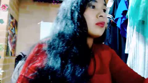 astrid_hauser66 online show from September 11, 2025, 11:16 pm