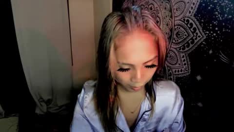 Astrid online show from April 23, 2026, 12:29 pm