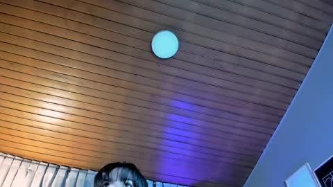 astrid_velle online show from May 27, 2026, 1:57 am