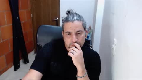 Snapshot of astton_nick chatting on March 7, 2025, 6:13 am Nick Astton online show from March 7, 2025, 6:13 am