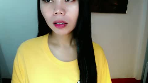 asuna_charming online show from December 2, 2025, 5:57 am