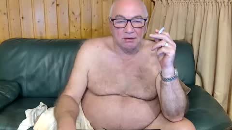 asusandy online show from February 9, 2025, 11:36 pm