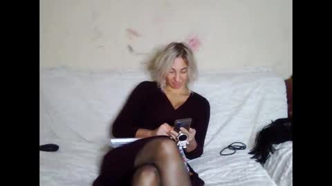 Snapshot of asyalu chatting on October 18, 2025, 2:29 pm AsyaLu online show from October 18, 2025, 2:29 pm