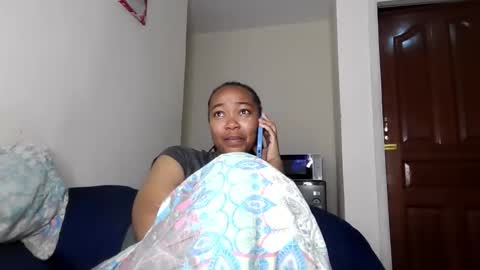 atara_seren online show from May 18, 2026, 4:07 am