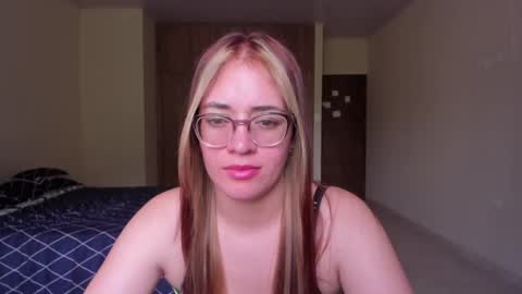 atenas online show from February 15, 2025, 7:06 pm