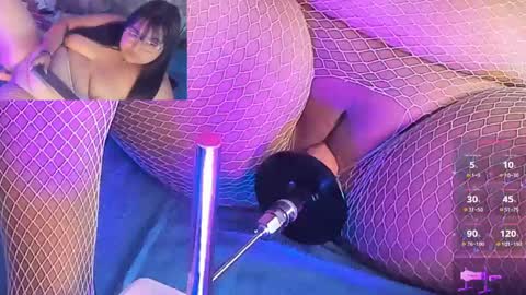 ateneadesire online show from May 25, 2026, 12:44 pm