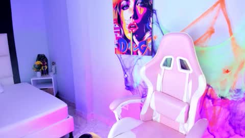 athenea__fox online show from November 3, 2025, 11:44 am