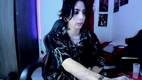 athenauwu online show from February 23, 2025, 3:56 am