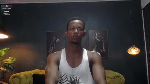 Snapshot of athleticbig_cock chatting on December 4, 2024, 2:31 am ATHLETIC COCK online show from December 4, 2024, 2:31 am