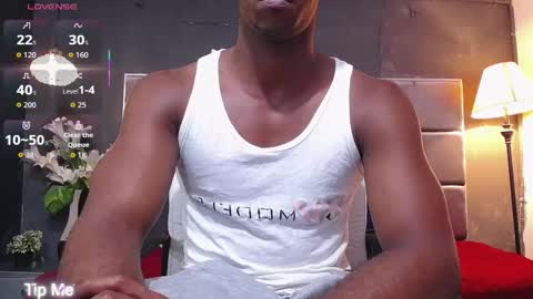Snapshot of athleticbig_cock chatting on September 19, 2025, 2:02 am ATHLETIC COCK online show from September 19, 2025, 2:02 am