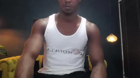 Snapshot of athleticbig_cock chatting on September 24, 2025, 2:04 am ATHLETIC COCK online show from September 24, 2025, 2:04 am