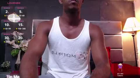 Snapshot of athleticbig_cock chatting on October 8, 2025, 2:09 am ATHLETIC COCK online show from October 8, 2025, 2:09 am