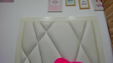 Atilana Diaz online show from March 24, 2026, 5:18 pm