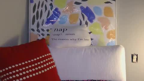 AtirahCali online show from December 22, 2025, 1:41 pm