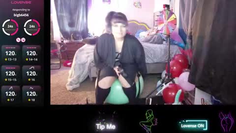 Atomicfireball8 online show from November 1, 2025, 8:22 pm