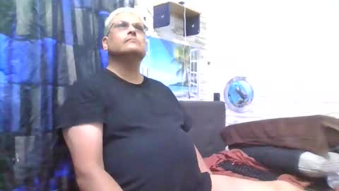 A online show from April 19, 2026, 10:01 pm