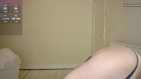 Audrey Jacq online show from November 3, 2025, 4:41 pm