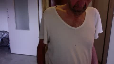 auguste688483 online show from February 3, 2026, 9:36 am