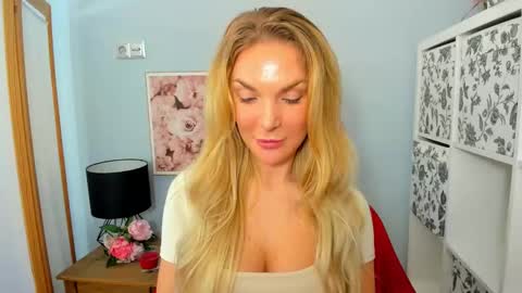 AulloraSensual online show from December 2, 2024, 10:18 am