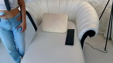 Snapshot of aura_sanders1 chatting on February 5, 2026, 11:59 am Aura sanders online show from February 5, 2026, 11:59 am