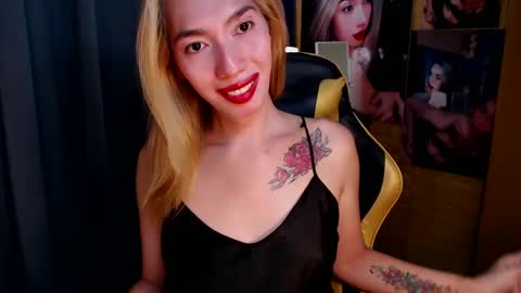 Miss awra online show from February 4, 2025, 3:33 am