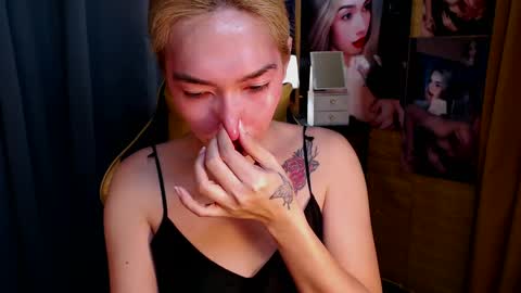 Miss awra online show from March 6, 2025, 4:52 am