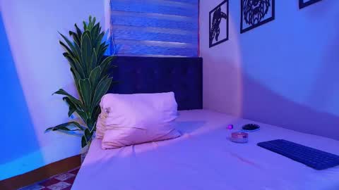 auralis_lux online show from May 29, 2026, 12:14 pm