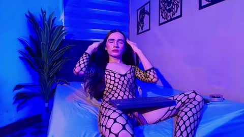 auralis_lux online show from June 2, 2026, 12:07 pm