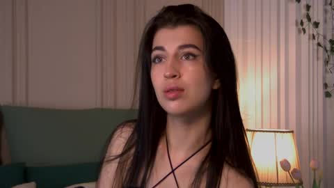 aurora_404 online show from June 1, 2026, 7:21 am