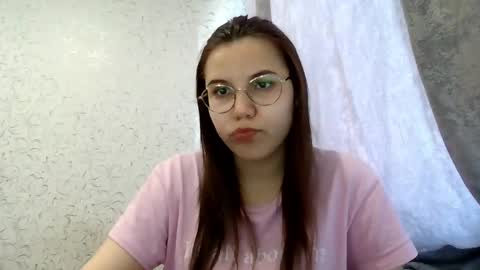 Snapshot of aurora_breeze chatting on May 21, 2026, 11:28 am Kiara Xanthe online show from May 21, 2026, 11:28 am
